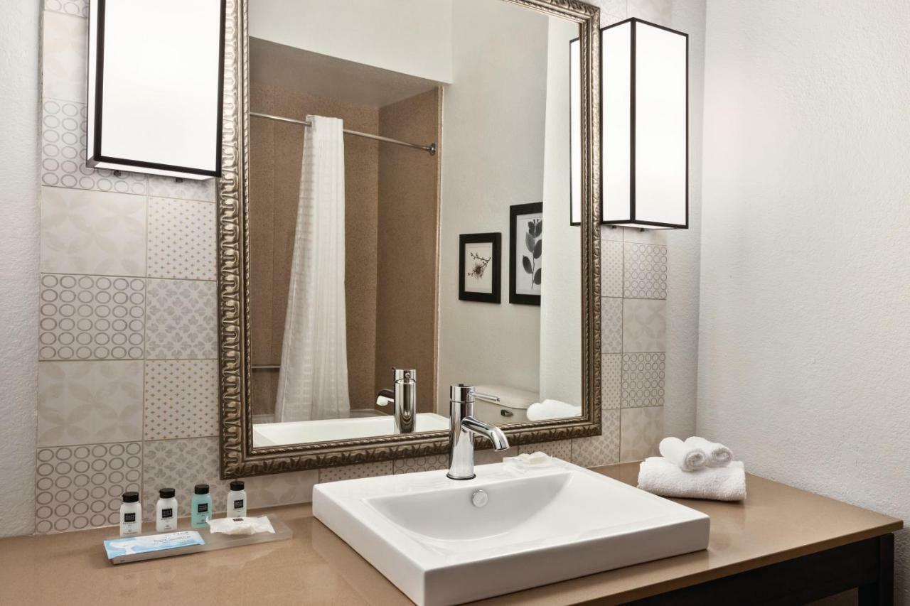 Country & By Radisson, Byram-jackson South, Ms 3*